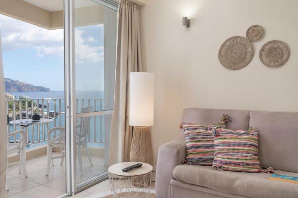 A la foto es mostra l'objecte Apartamento do Mar II by An Island Apart situat a la ciutat de Funchal.
