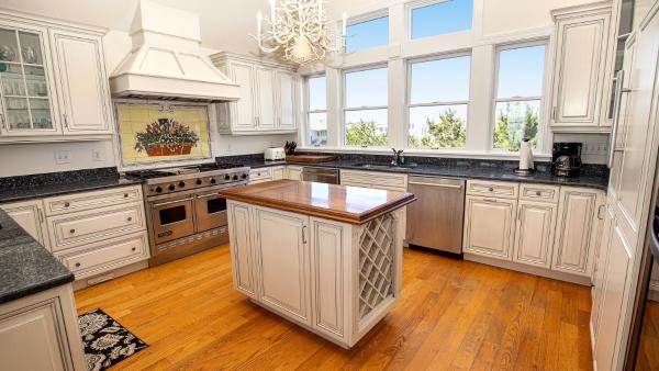 Foto 8: OCEANFRONT, Ocean views, ELEV, Private Pool, Private beach access, WL1083, Lighthouse Drive
