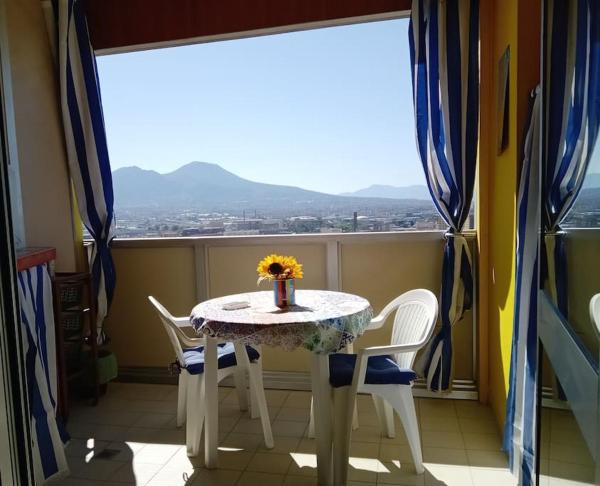 A la foto es mostra l'objecte Dreaming Vesuvio Napoli situat a la ciutat de Nàpols.
