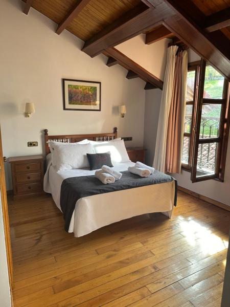 Auf dem Foto ist das Objekt Pensión Casa Morán in der Stadt Onís zu sehen.