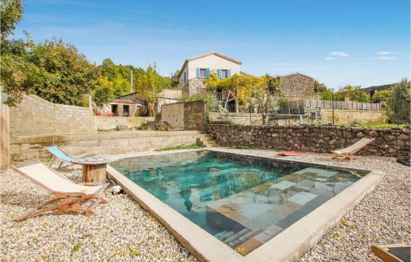 A la foto es mostra l'objecte Stunning Home In Darbres situat a la ciutat de Berzème.