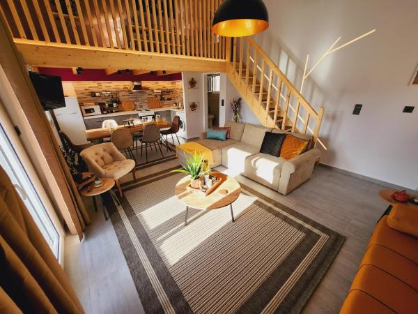 A la foto es mostra l'objecte Luxury Loft Apartment Yiota situat a la ciutat de Patra.