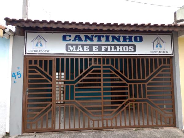 Na fotografii je vidět objekt Cantinho mãe e filhos nacházející se ve městě Aparecida.