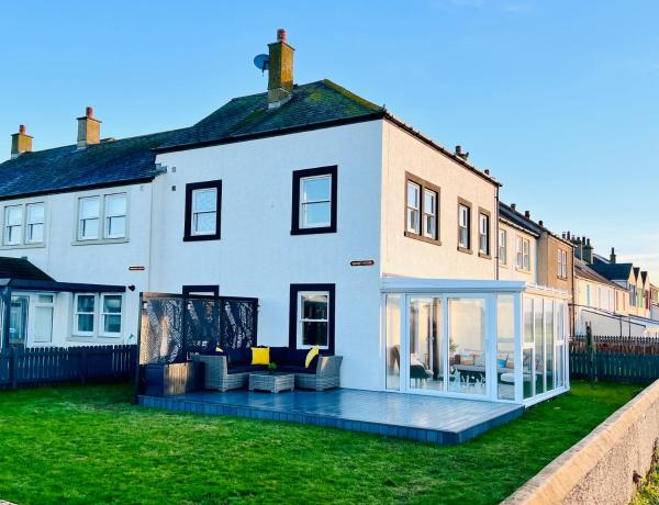 Sunset House On The Beach - Maryport