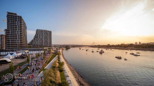 Beldorado Apartments - Belgrade Waterfront Luxury Emerald Apartment 60m2, Bělehrad