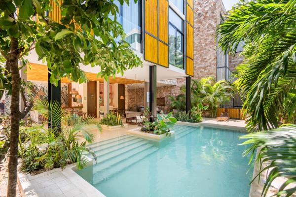 Na zdjęciu widoczny jest obiekt Manor Tulum by The Spot Rentals położony w mieście Tulum.