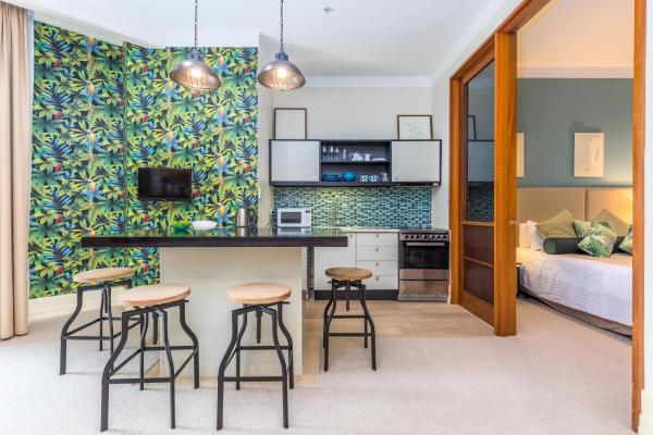Homey Deluxe Space - Heritage Complex, Auckland