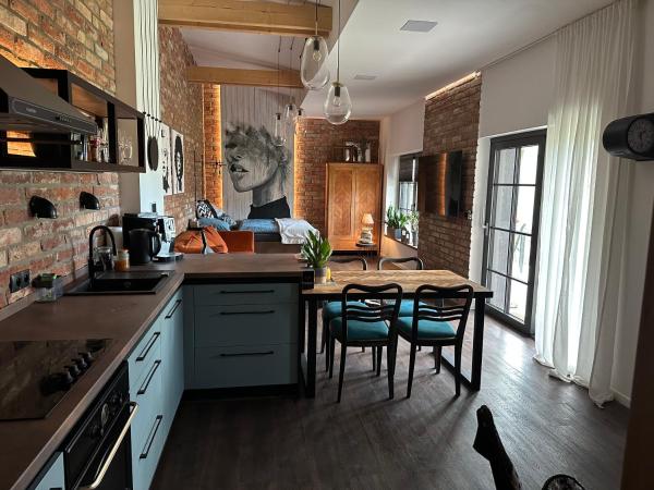 På billedet ses objektet Design apartmán v zahradě beliggende i byen Hlinsko.