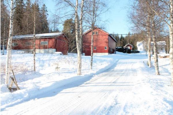 Na fotografii je vidět objekt Feriested i Tørberget nacházející se ve městě Tørberget.