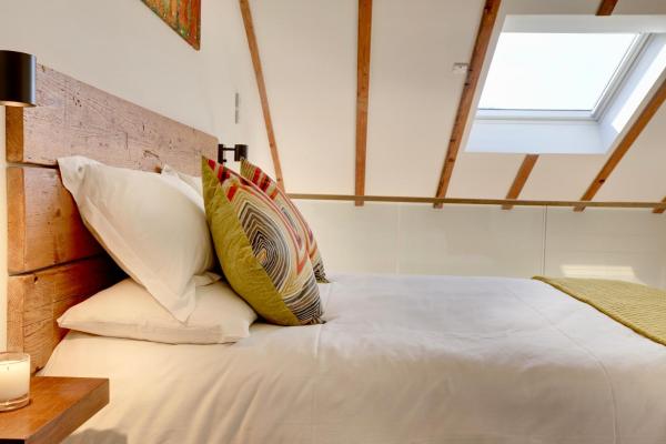 På billedet ses objektet The Owl Barn Wiltshire - Flint beliggende i byen Bishopstone.