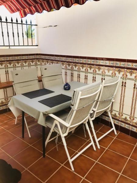 Na fotografii je vidět objekt Trevlig 4 bädds lägenhet i Nerja! nacházející se ve městě Nerja.