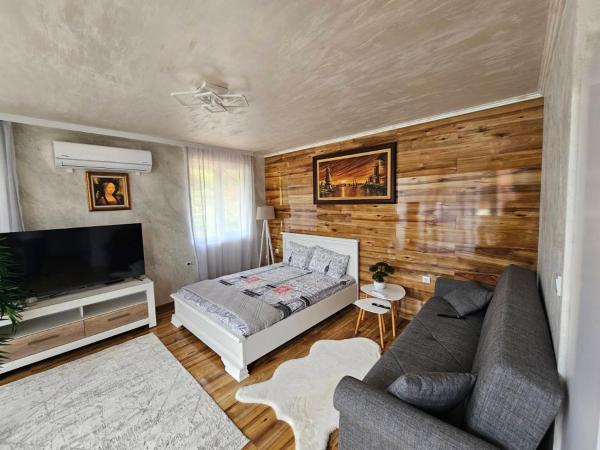 A la foto es mostra l'objecte Апартамент за гости Боляри situat a la ciutat de Velingrad.