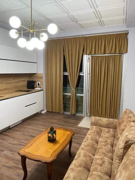 Na fotografii je vidět objekt Gold House Durres nacházející se ve městě Durrës.