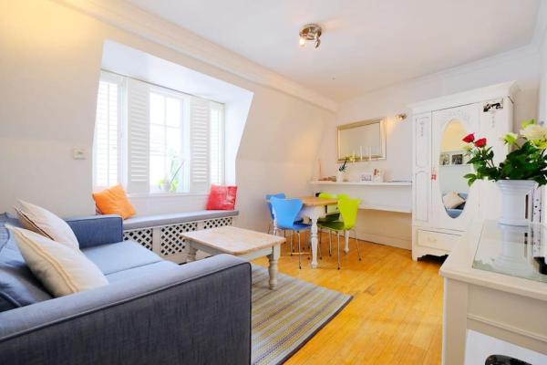 Roof Terrace Flat in Hampstead Pass The Keys, London