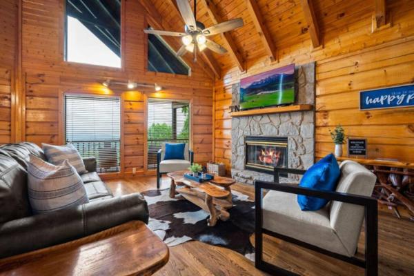 A la foto es mostra l'objecte Grateful Gathering Lodge MTN View Hot Tub Games situat a la ciutat de Sevierville.