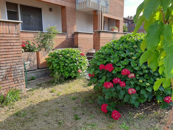 Na fotografii je vidět objekt Milano Linate Airport Apartment nacházející se ve městě Peschiera Borromeo.
