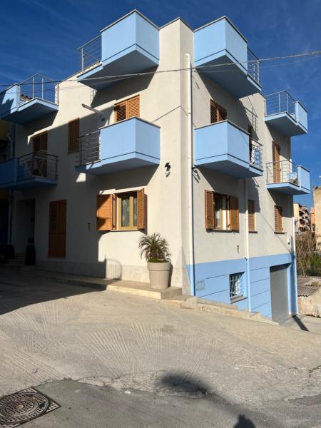 På billedet ses objektet Mare Blu Apartament beliggende i byen Balestrate.