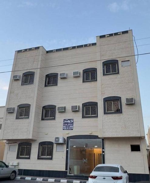 Nella foto è visibile l'oggetto رغيد للشقق الفندقية حائل - طريق جرير situato nella città di Hail.