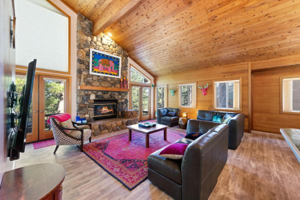 Mosaic Magic At Northstar - Luxury 4br With Private Hot Tub And Free Ski Shuttle - Lago Tahoe