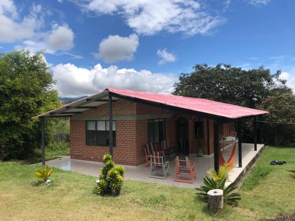 写真にはLa Unión市にあるFinca en Cimarrones, Chachagui - Fundadoresが写っています。