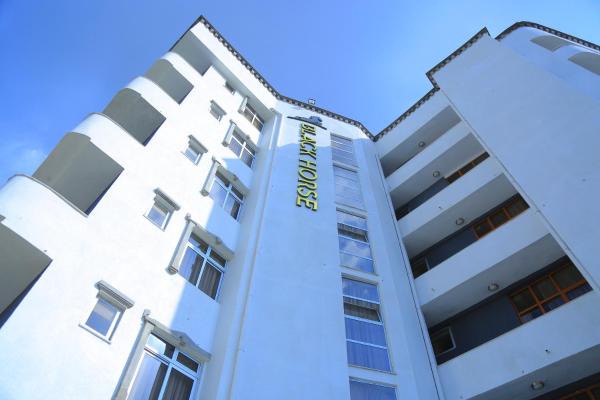 Na fotografii je vidět objekt Black Horse Hotel nacházející se ve městě Addis Abeba.