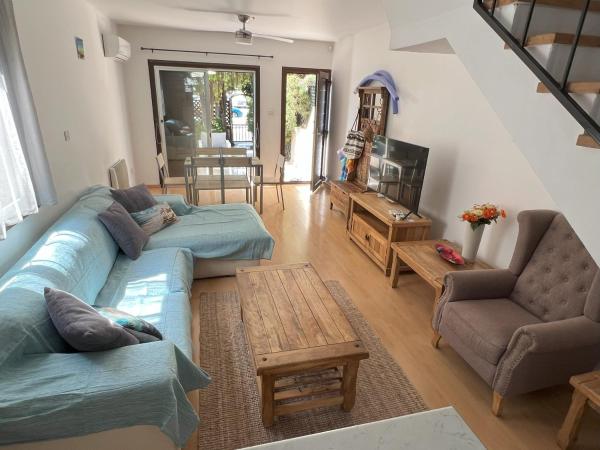 Aphrodite's gardens entire townhouse 400 m to the sea, Пафос
