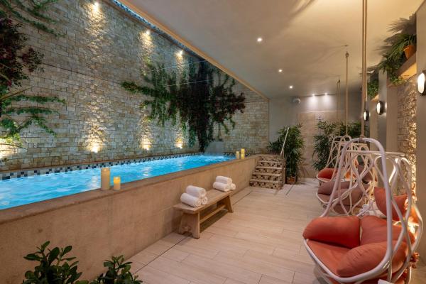 Royal Madeleine Hotel & Spa, Париж