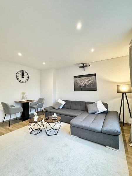 A la foto es mostra l'objecte REGENCY Apartments - Traumhafte zentrale 40m2 Wohnung mit Kinoleinwand, WiFi und Netflix situat a la ciutat de Hannover.