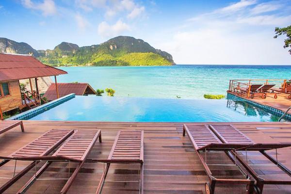 På billedet ses objektet The Cobble Beach Hotel- Phi Phi Island beliggende i byen Phi Phi.