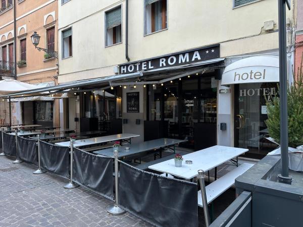 På billedet ses objektet Albergo Roma beliggende i byen Altissimo.