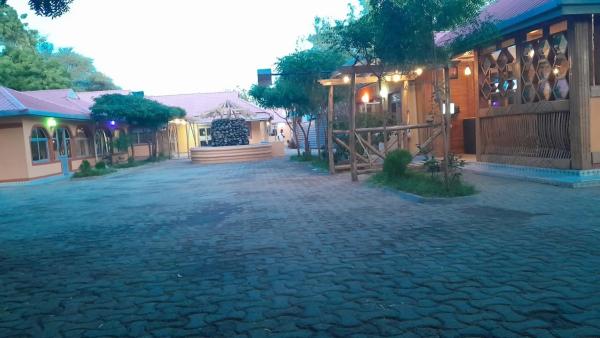 Op de foto is het object Quanam Woods Hotel te zien, gelegen in de stad Lodwar.