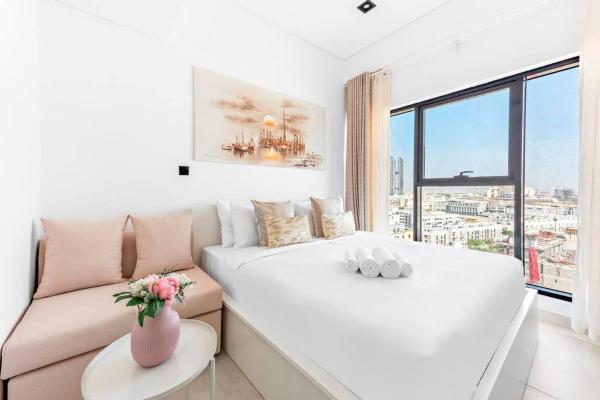 Stylish Studio with Gym and Pool, Dubaj
