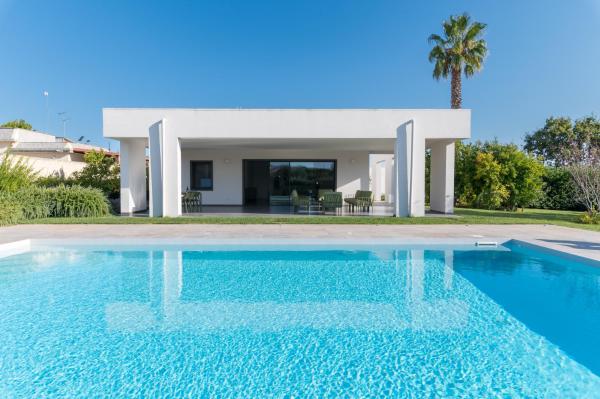 A la foto es mostra l'objecte malolù luxury villa situat a la ciutat de Ostuni.
