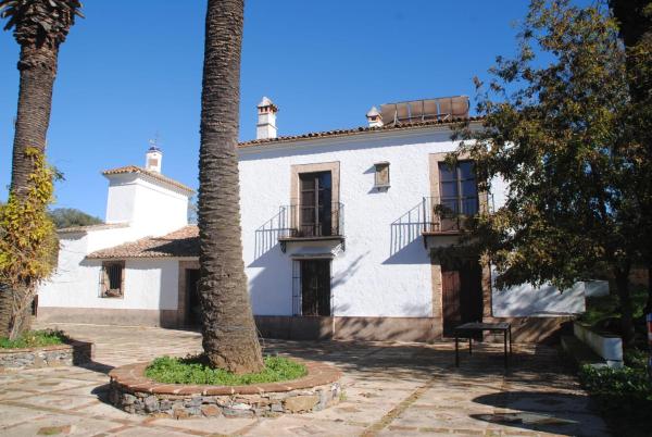 A la foto es mostra l'objecte Cortijo San Rafael situat a la ciutat de Constantina.