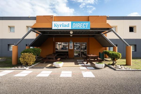 På billedet ses objektet KYRIAD DIRECT BRIGNOLES - Provence Verte beliggende i byen Brignoles.
