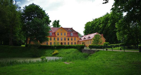 På billedet ses objektet Schloss Lühburg beliggende i byen Duckwitz.