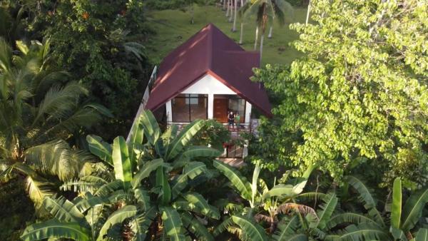 En la foto se muestra el objeto 4 Bedrooms Guesthouse with Pool and Mangrove Park ubicado en la ciudad de Pantad.