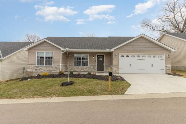 A la foto es mostra l'objecte Beautiful NEW Home among the Nook in Hamilton, OH situat a la ciutat de Hamilton.