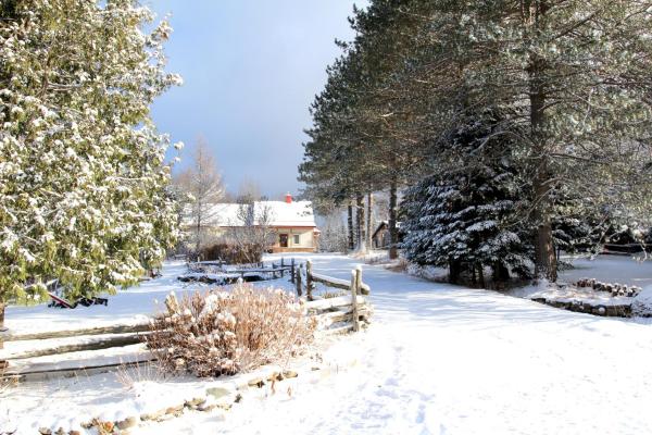 Na zdjęciu widoczny jest obiekt Villa au toit rouge - Massif du Sud położony w mieście Frampton.