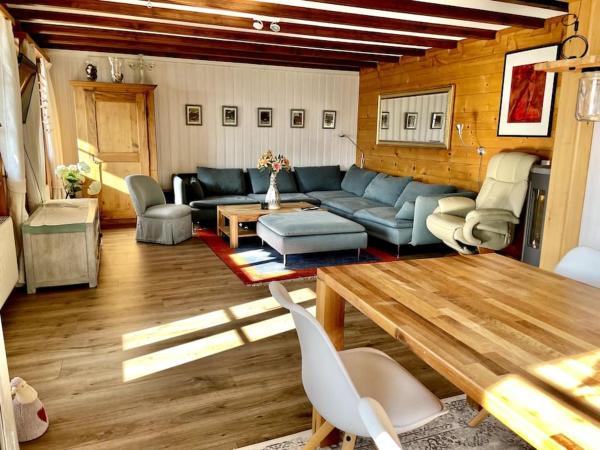 A la foto es mostra l'objecte Chalet an sonniger aussichtsreicher Lage situat a la ciutat de Brigerbad.