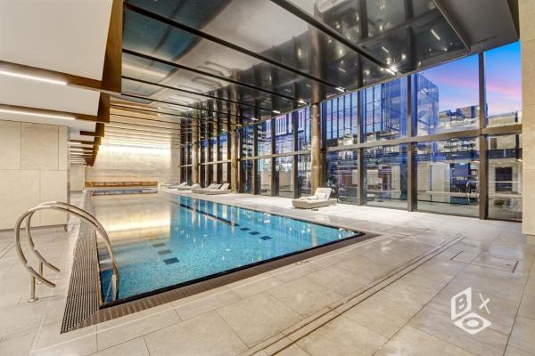 A la foto es mostra l'objecte Rest SkyHigh Melbourne Qtr Collection situat a la ciutat de Melbourne.