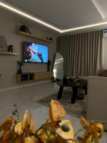 A la foto es mostra l'objecte إفيرست العقيق الذاتيه situat a la ciutat de Riad.