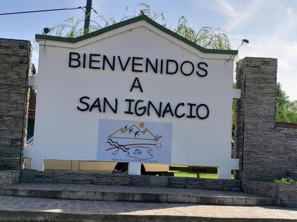 The photo shows the AYRES DE MONTAÑA located in the city of San Ignacio.