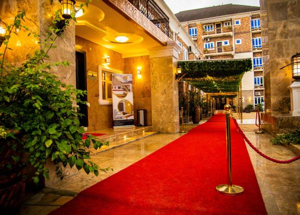 A la foto es mostra l'objecte Portland Resort Hotel situat a la ciutat de Imogwu-Agwa.