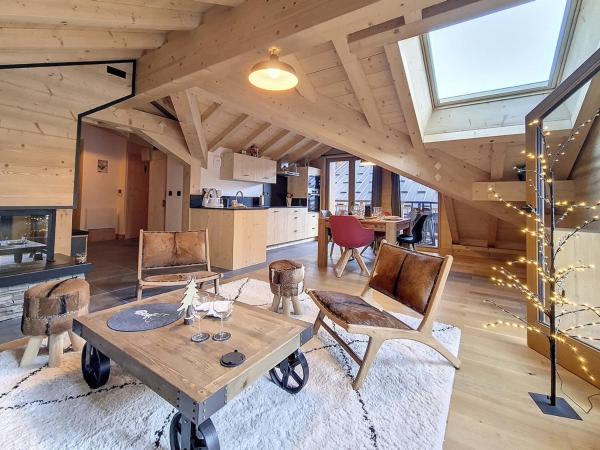 Auf dem Foto ist das Objekt Chalet luxueux avec terrasse et sauna près des pistes - FR-1-344-1161 in der Stadt Praranger zu sehen.