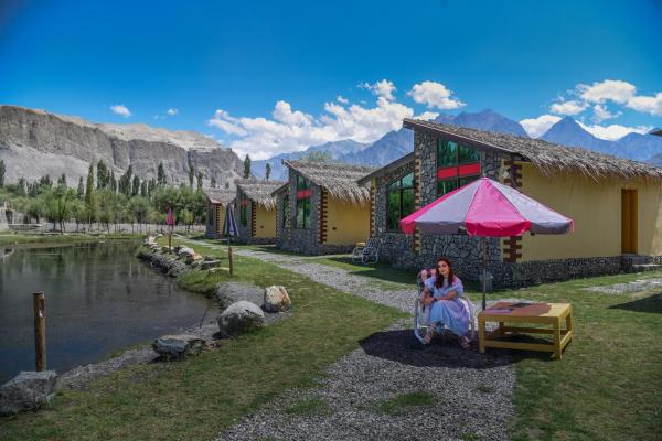 Auf dem Foto ist das Objekt LOKAL Rooms x Skardu (Katpana Retreat) in der Stadt Ranga zu sehen.