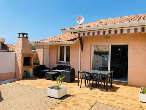 A la foto es mostra l'objecte Biscarrosse Duplex classé 2 étoiles avec parking privatif pour 6 personnes situat a la ciutat de Biscarrosse.