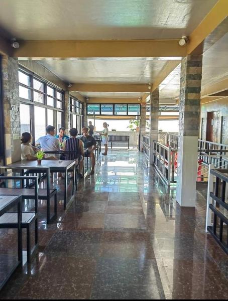 Na foto é possível ver o objeto Ocean Myst Hotel & Beach Resort localizado na cidade de Uli.