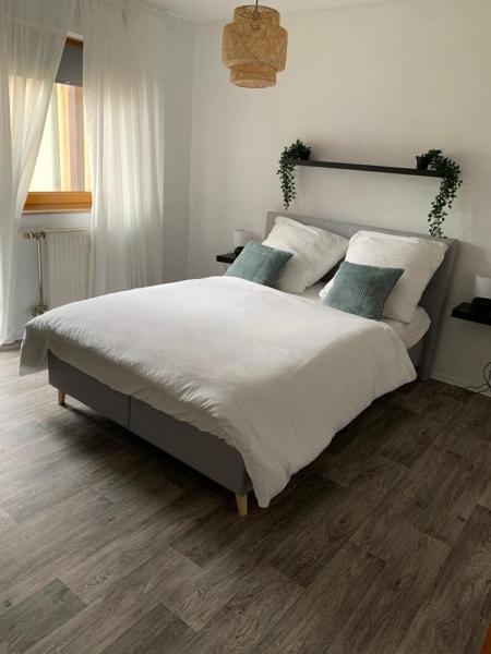 A la foto es mostra l'objecte Komfortables zimmer mit wlan/HBF situat a la ciutat de Germersheim.
