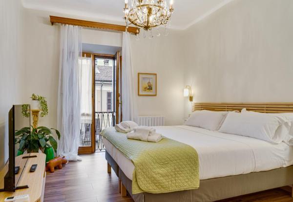 NAVIGLI Top Floor Apartment 15 Mins from Duomo, Mailand
